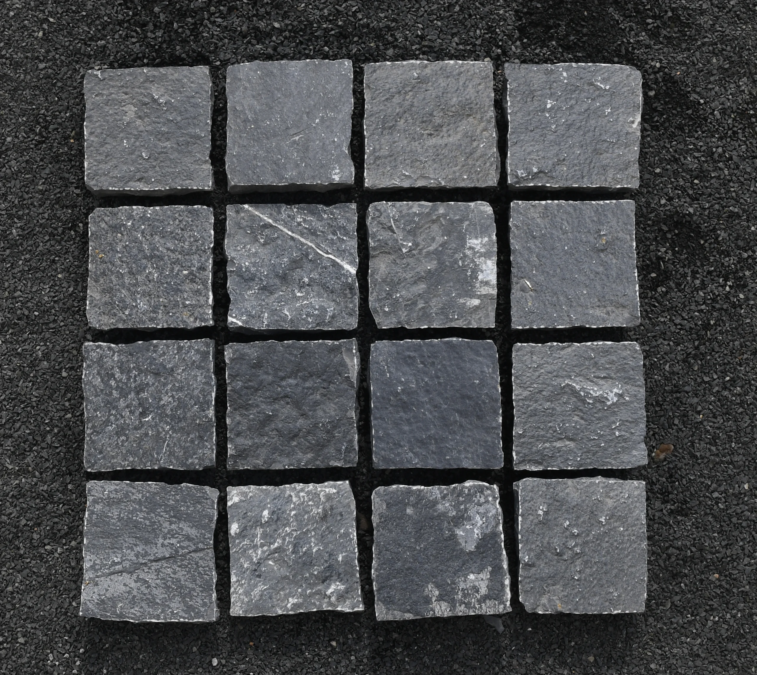Chittor Black CobblesNatural 14x14cm
